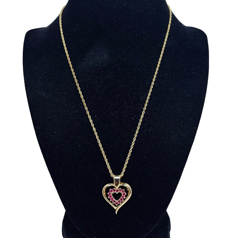 Gold Tone Rope Chain Necklace With Red Rhinestone Heart Pendant (817)